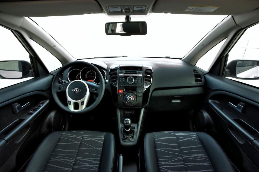  Kia Venga 2010 года  (фото 122 из 199)